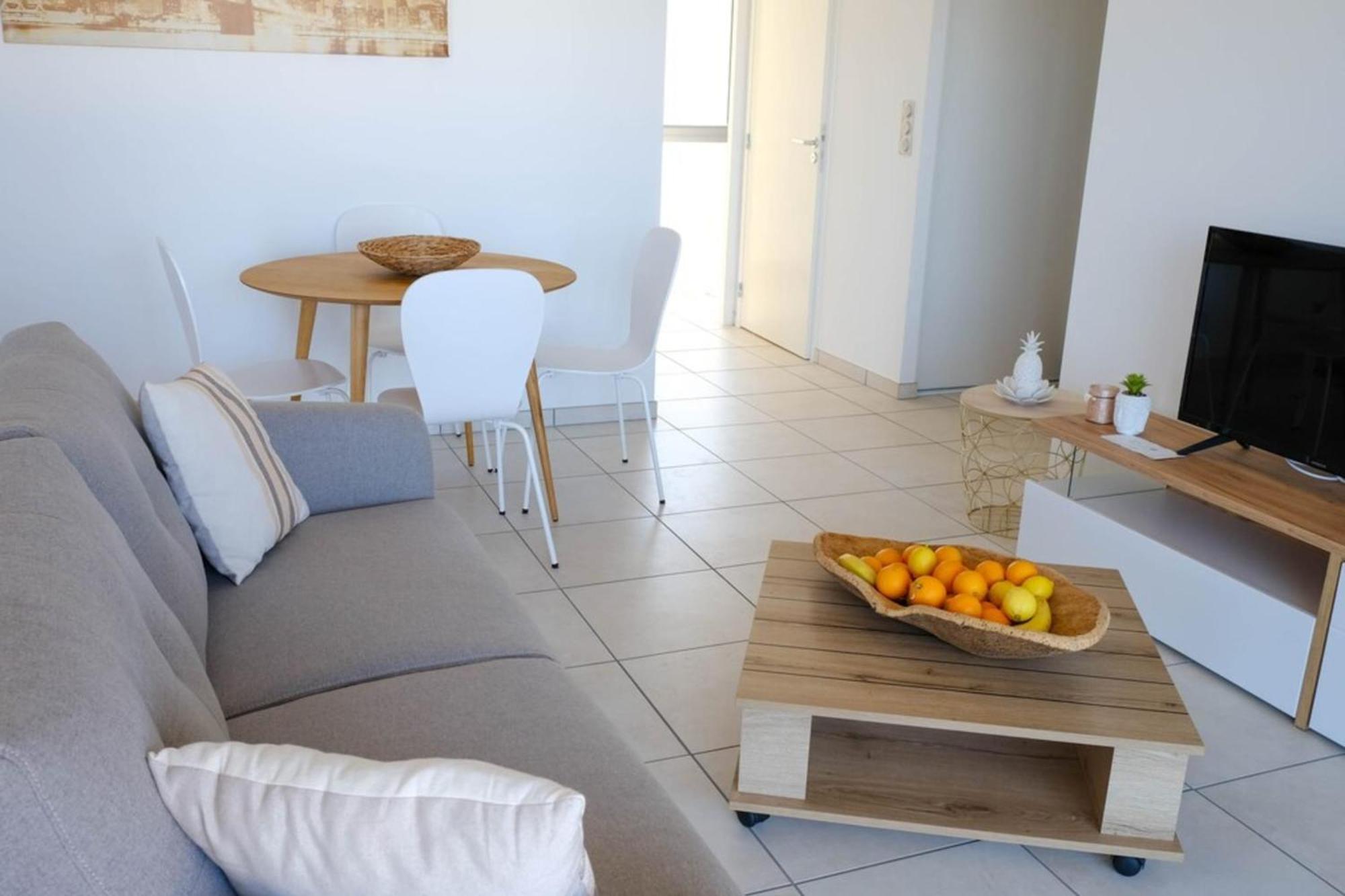 דירות Pietrosella Enola - Sea View Terrace Parking - By Tgb מראה חיצוני תמונה